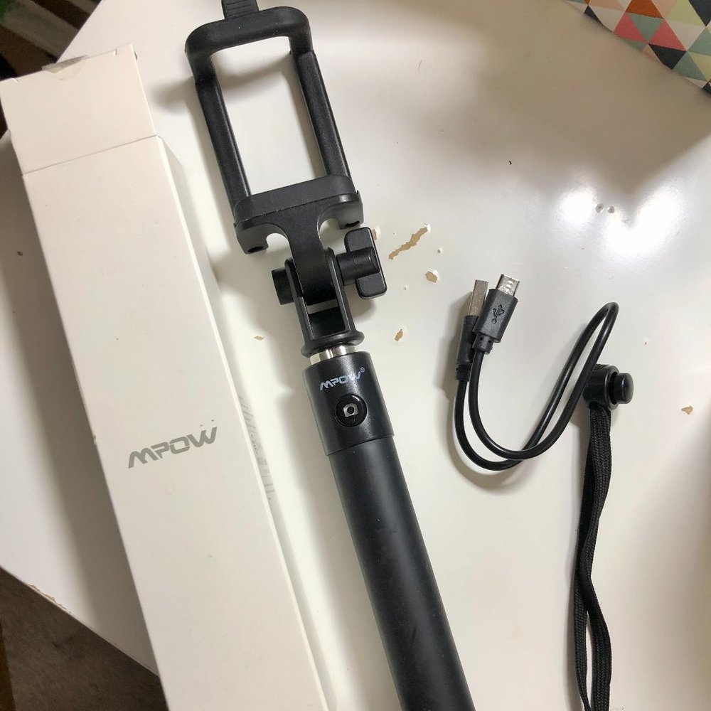 Mpow Selfie Stick with Bluetooth Shutter & Adjustable Clamp